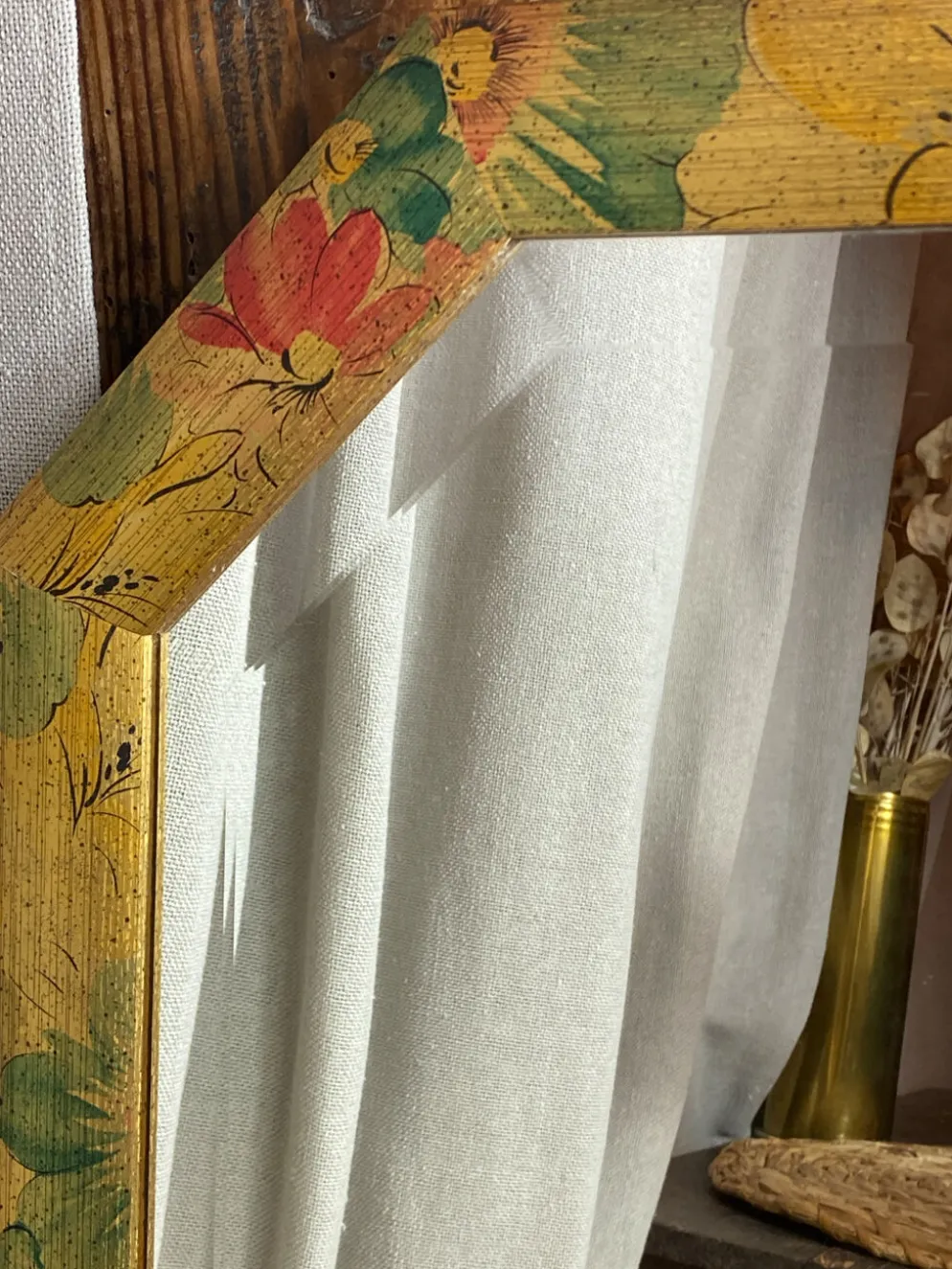 Miroir biseauté, de forme octogonale, en bois