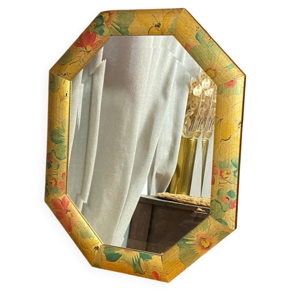 Miroir biseauté, de forme octogonale, en bois