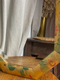 Miroir biseauté, de forme octogonale, en bois