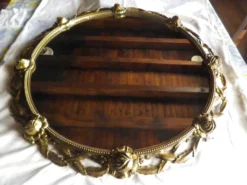 Miroir bronze dorée aux roses, 72 cm