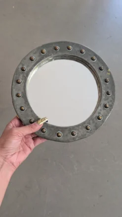 Miroir brutaliste métal repoussé