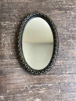 Miroir chaine brutaliste en fer battu 1960 h55cm