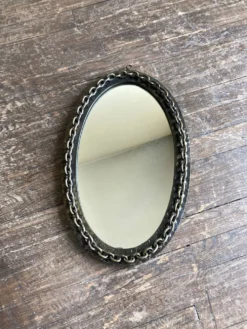 Miroir chaine brutaliste en fer battu 1960 h55cm