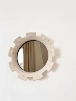 Miroir contemporain français en céramique, « Gioielli » par Renzo Maar