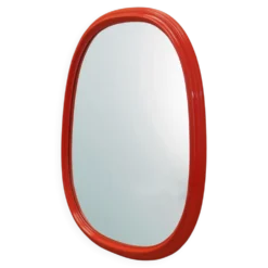 Miroir dans un cadre rouge, design danois, années 1970, fabriqué au Danemark