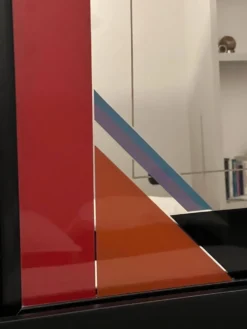 Miroir décoratif par l'artiste italien Eugenio Carmi, style Memphis, amusant !