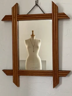 Miroir de barbier en bois blond
