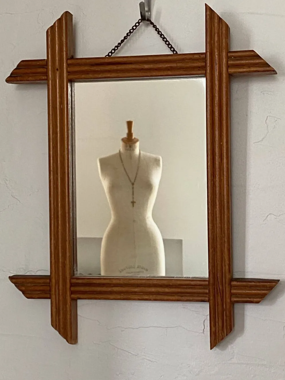 Miroir de barbier en bois blond