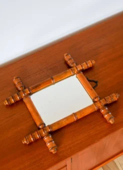 Miroir de barbier en bois effet bambou 38 x 33 cm