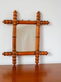 Miroir de barbier en bois effet bambou 38 x 33 cm