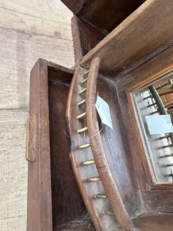 Miroir de barbier en teck birman