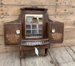 Miroir de barbier en teck birman