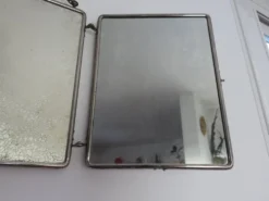 Miroir de barbier triptyque à chainette avec fermoir années 30 40