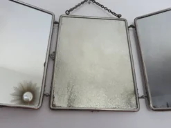 Miroir de barbier triptyque à chainette avec fermoir années 30 40