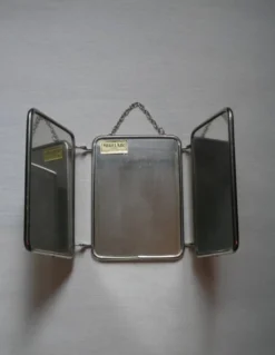 Miroir de barbier triptyque métal chromé simili cuir crème chaînette vintage