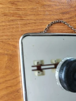 Miroir de barbier vintage avec chaînette