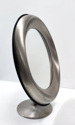 Miroir de courtoisie rond en laiton anodisé, attribution à Sergio Mazza, Italie