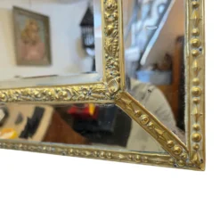 Miroir de coussin français richement décoré du début du 19e siècle