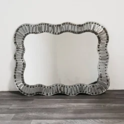 Miroir de Mur Brutaliste Clouté en Métal Années 60 Design Moderne