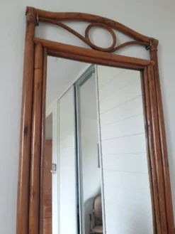 Miroir d'entrée en rotin vintage