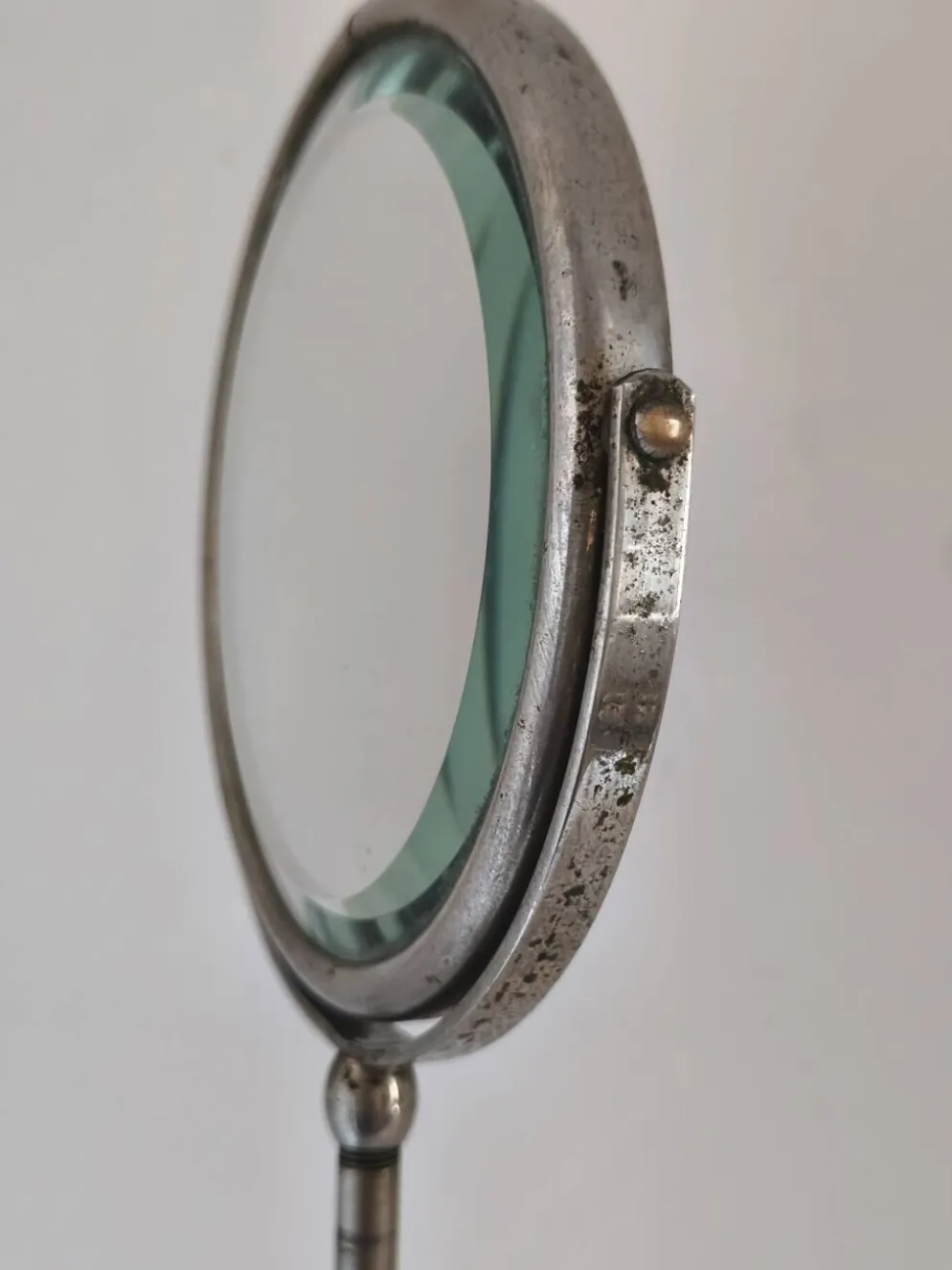 Miroir de rasage sur pied avec supports