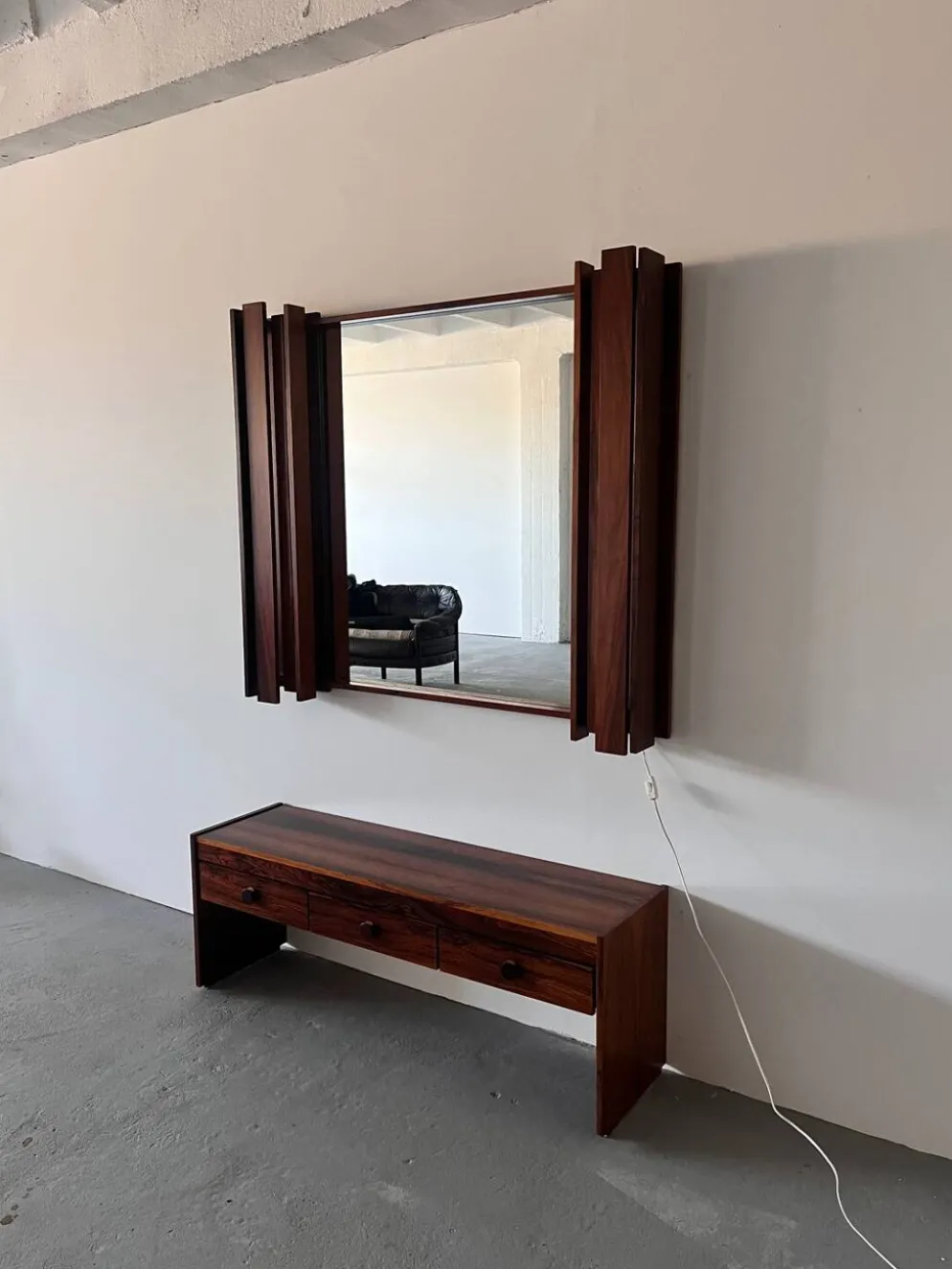 Miroir des années 1970 avec armoire, Norvège