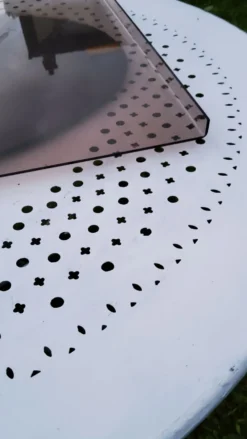 Miroir des années 70 entourage en plexi fumé