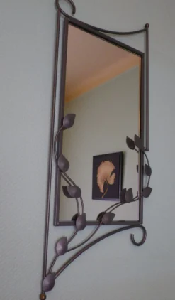 Miroir design avec entourage métal gris 89x37cm