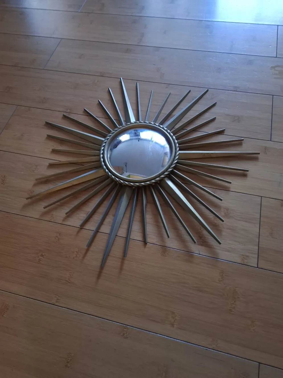 Miroir de sorcière bombé , Chaty Vallauris