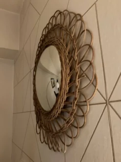 Miroir de sorcière en rotin vintage