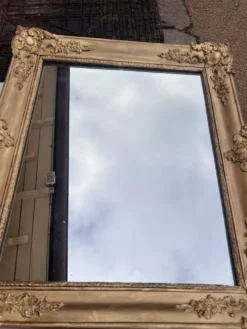 Miroir doré
