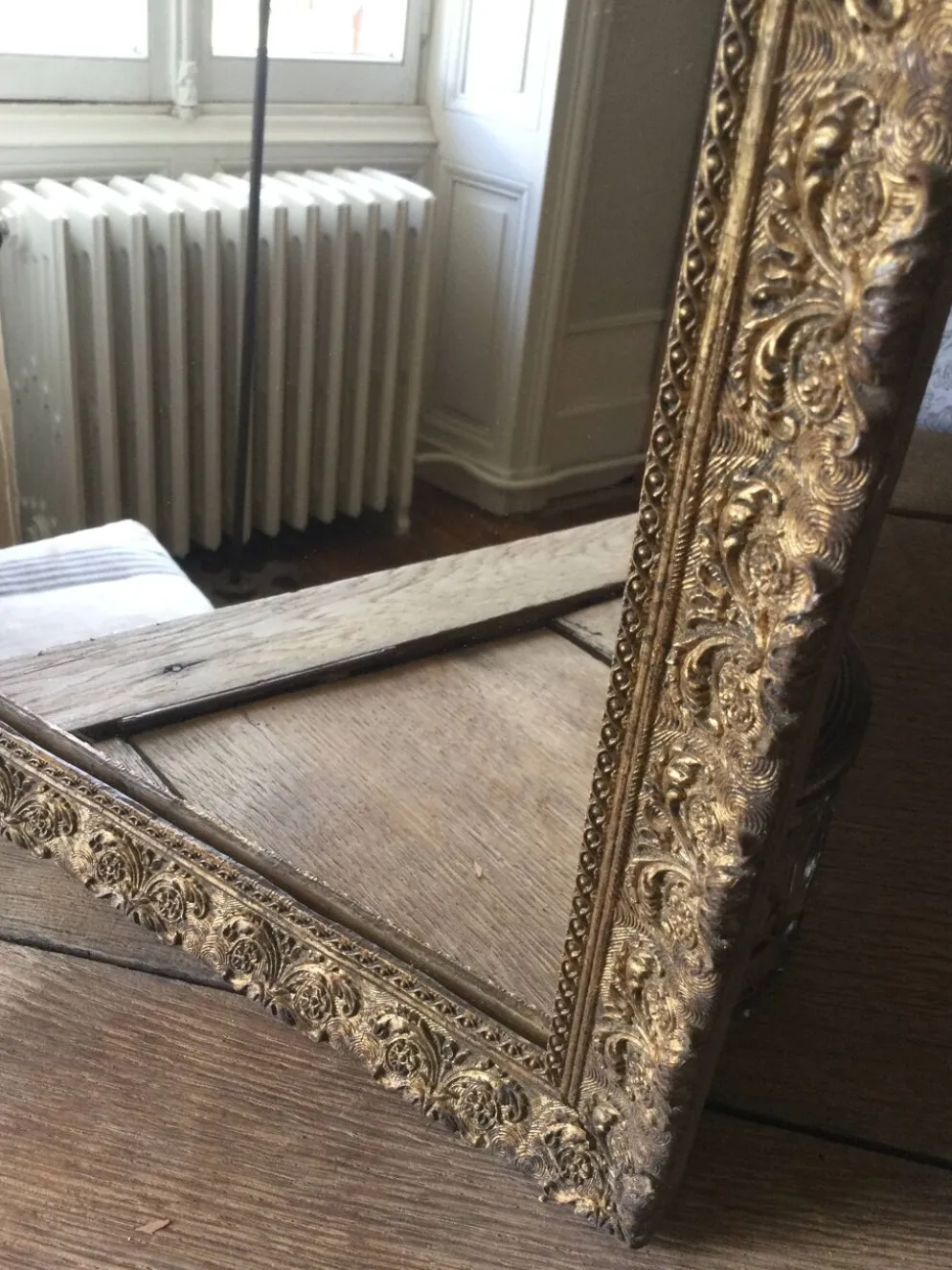 Miroir doré ancien