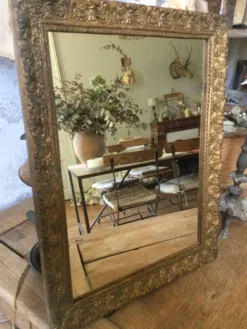 Miroir doré ancien