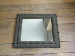 Miroir doré ancien