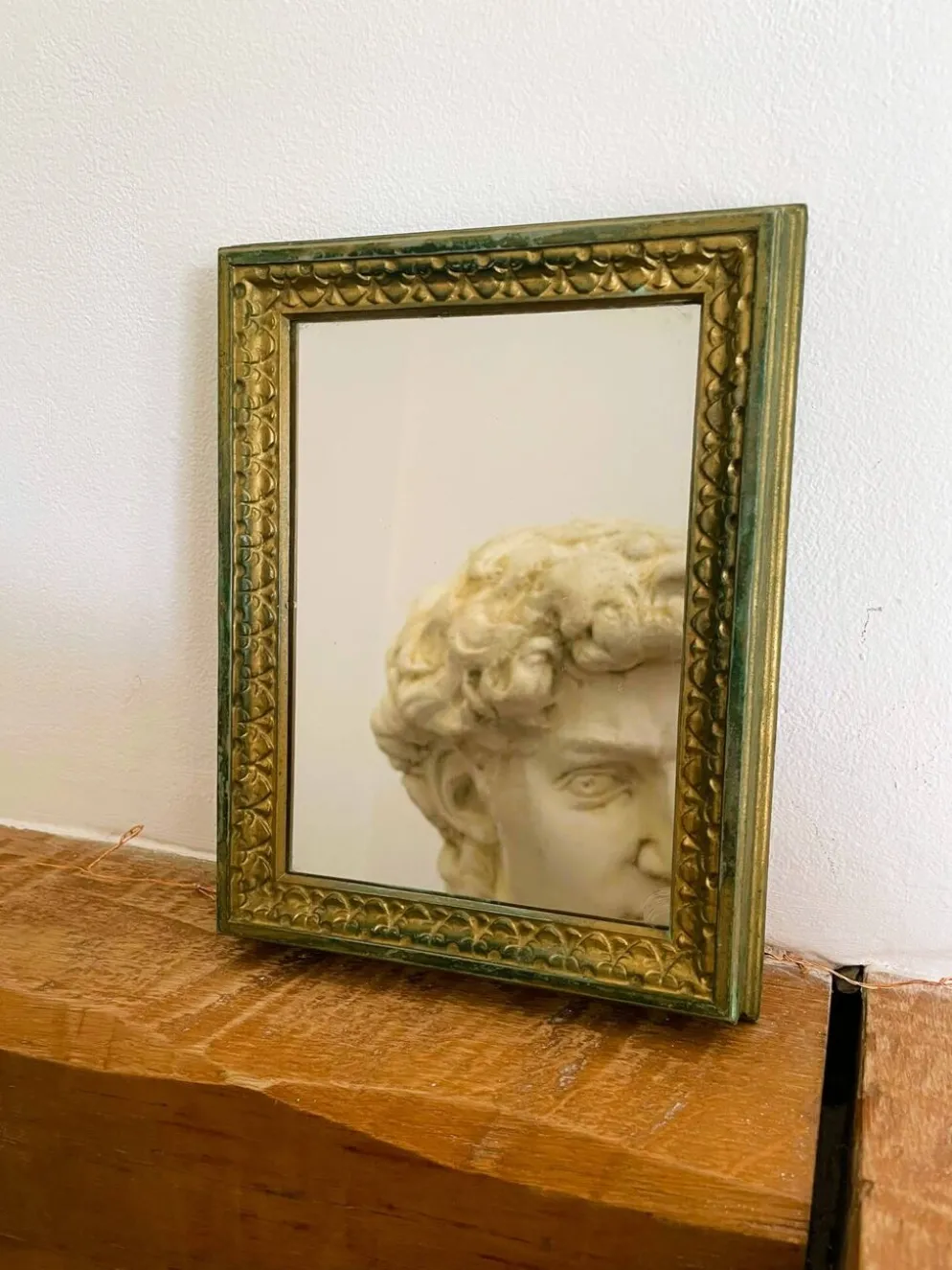 Miroir doré baroque vintage