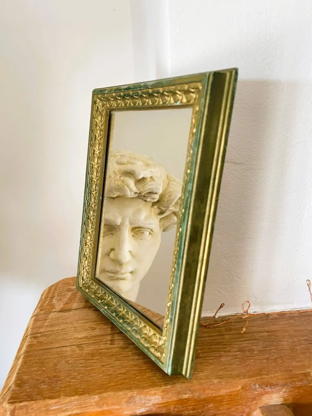Miroir doré baroque vintage