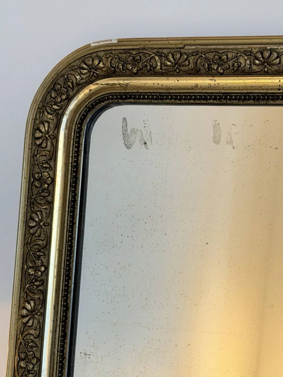 Miroir doré - Louis Philippe feuille d’or 51x65cm