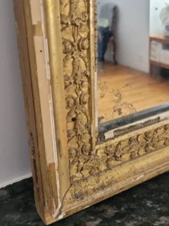 Miroir doré stuc et bois Empire