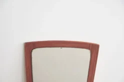 Miroir en bois conique