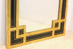Miroir en bois doré et verre noir par Deknudt Belgium