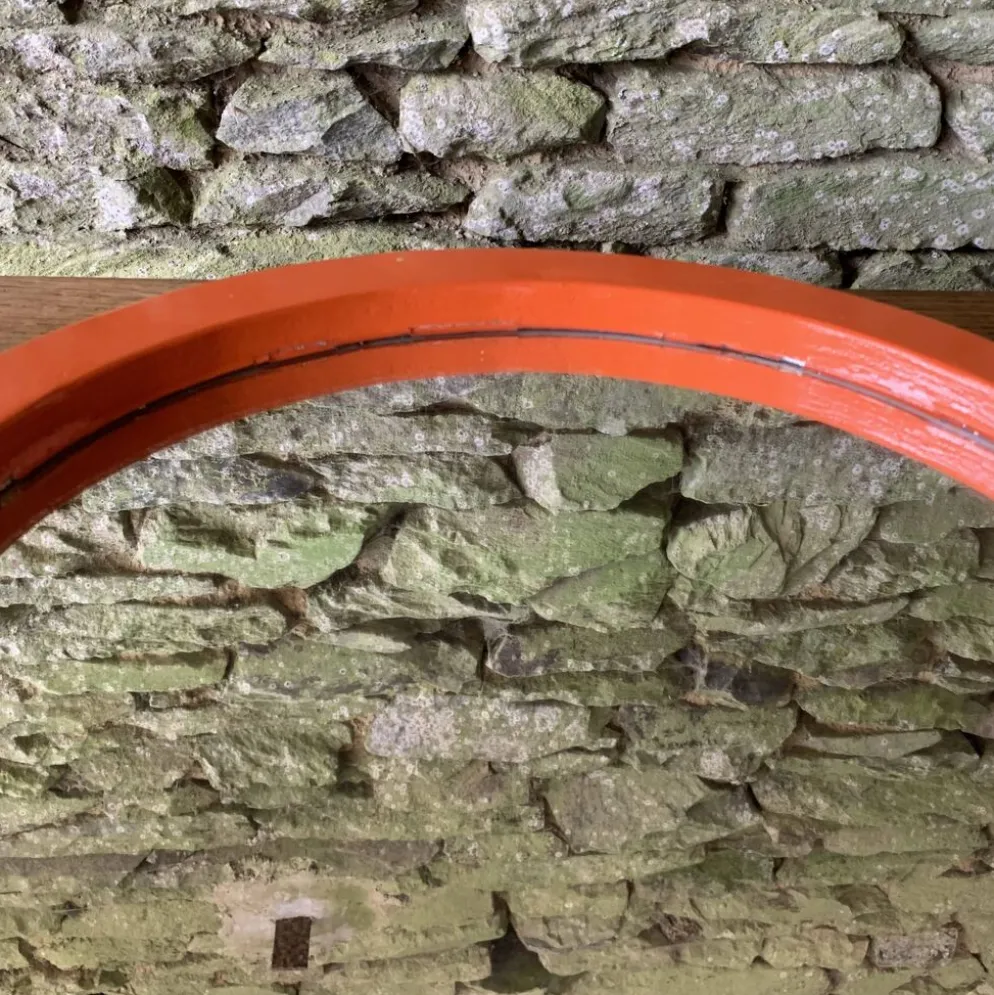 Miroir en bois orange
