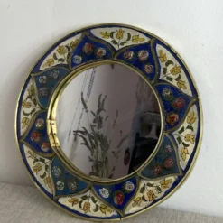 Miroir en bois peint et verre