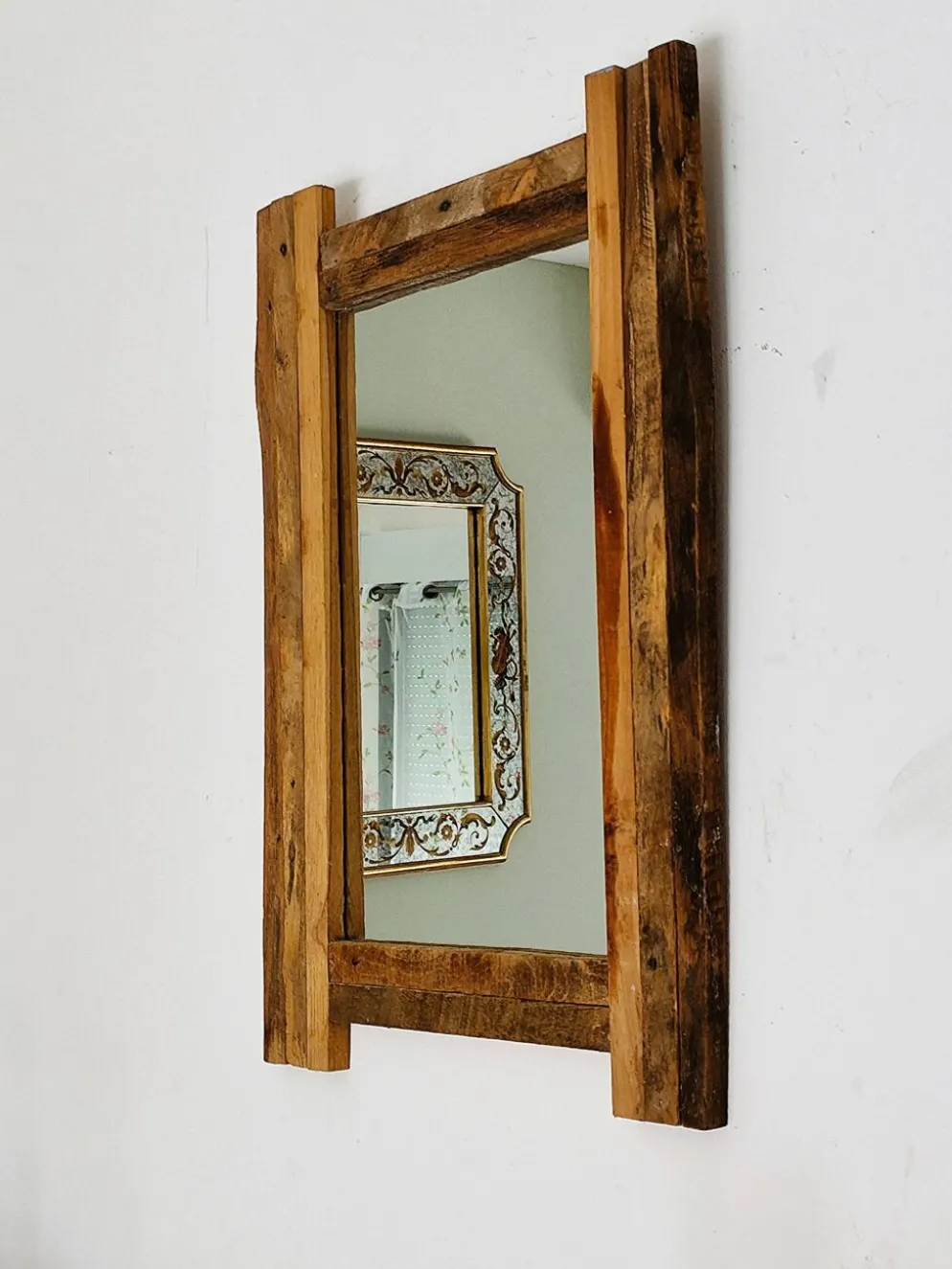 Miroir en bois recyclé