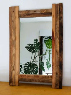 Miroir en bois recyclé