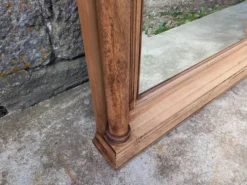 Miroir en bois sculpté, 168x112 cm