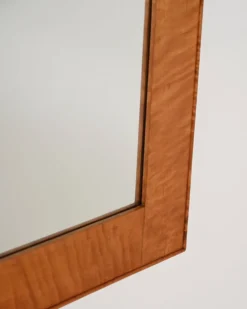 Miroir en bouleau frisé scandinave, années 1950
