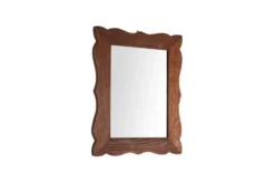 Miroir en chêne vintage des années 1970 avec cadre ondulé en forme de coquille.