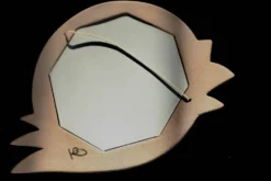 Miroir en céramique, années 70, signé.