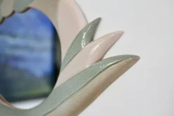 Miroir en céramique, années 70, signé.