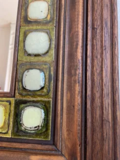 Miroir en céramique et bois années 80